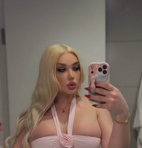 Kylie visiting كايلي أجمل شيميل عربيه - Transsexual escort in İstanbul Photo 3 of 18
