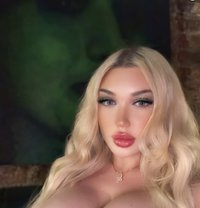 شيميل عربية زيارة كايلي KYLIE Visiting - Transsexual escort in İstanbul Photo 24 of 24
