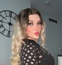 Kylie visiting عربية - Transsexual escort in İstanbul Photo 11 of 11
