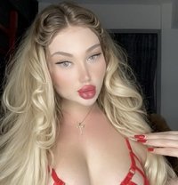 Kylie visiting عربية - Transsexual escort in İstanbul Photo 23 of 23