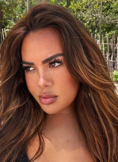 Kyliey - Transsexual escort in Phuket Photo 1 of 9