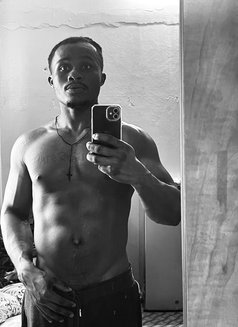 Kyrian - Male escort in Al Manama Photo 2 of 2