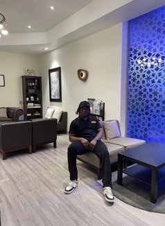 Kyrian - Acompañantes masculino in Al Manama Photo 3 of 4
