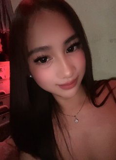 Kzlyn - Acompañantes transexual in Manila Photo 2 of 5