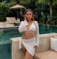 Laura Island Girl. - puta in Bali Photo 1 of 20