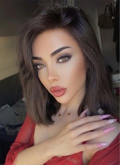 Layal 🇱🇧 - Transsexual escort in Beirut Photo 1 of 26