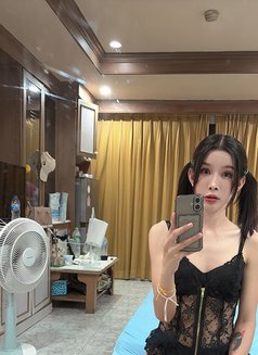 La Bell La - Transsexual escort in Bangkok Photo 3 of 7