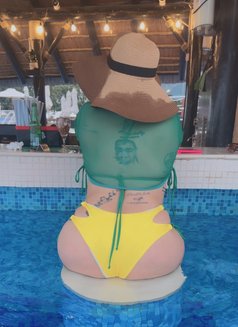 La bella🏻 - escort in Abu Dhabi Photo 4 of 8