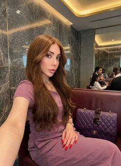 la belle LAYAL - Transsexual escort in Beirut Photo 6 of 25