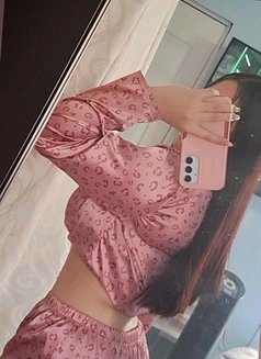 La Diva Rana - puta in Riyadh Photo 5 of 5