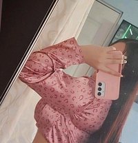 La Diva Rana - puta in Riyadh Photo 2 of 2