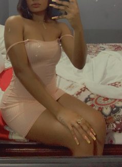 La Fleure - masseuse in Abidjan Photo 3 of 6