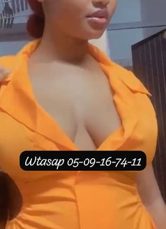 La Fleure - masseuse in Abidjan Photo 2 of 10