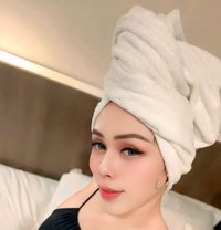 La La Layan Mesra Romantis Best Atitude - Transsexual escort in Kuala Lumpur