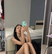 La Luna Bkk - puta in Bangkok