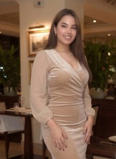 La Ra - escort in Dubai Photo 4 of 5