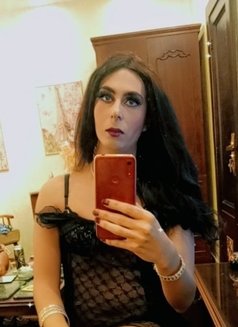 La Reine Morry - Transsexual escort in Cairo Photo 8 of 10