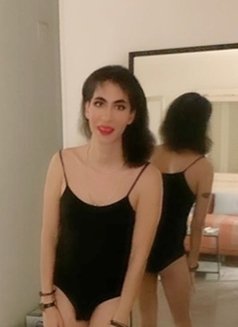 La Reine Morry - Transsexual escort in Cairo Photo 11 of 12