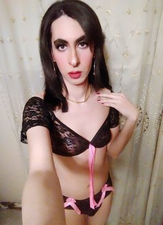 La Reine Morry - Transsexual escort in Cairo Photo 4 of 8