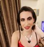 La Reine Morry - Acompañantes transexual in Cairo Photo 4 of 5