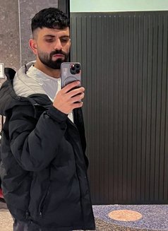 Labib - Male escort agency in İstanbul Photo 1 of 2