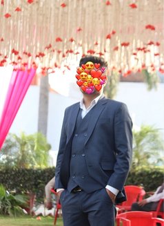 (Lover) Ladies and Couple - Male escort in New Delhi Photo 5 of 5