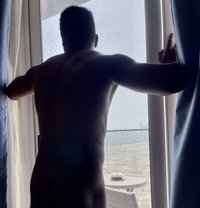 African Tantric masseur and escort - Acompañantes masculino in Kampala