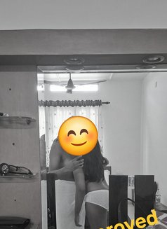 Ladies/Couple Massage Therapy - masseur in Bangalore Photo 8 of 14