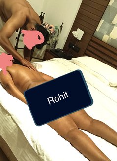Ladies/Couple Massage Therapy - masseur in Bangalore Photo 11 of 14