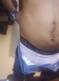 Ladies Only - Male escort in Colombo Photo 3 of 9