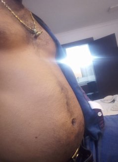 Ladies Only - Male escort in Colombo Photo 7 of 9