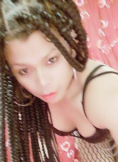 LADIVA LUCA - Transsexual escort in Malta Photo 2 of 3