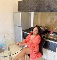 Lady and shemale the best group sex in - Acompañantes transexual in Ajmān