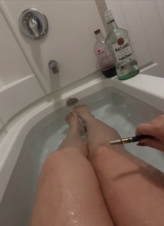 Lady B - escort in Okinawa Island Photo 4 of 4