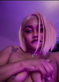 Tall goddess ( trans woman) - Transsexual escort in Abuja Photo 6 of 13