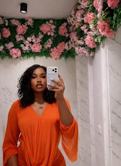 Tall goddess ( trans woman) - Transsexual escort in Abuja Photo 13 of 13