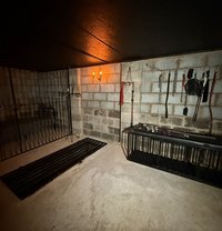 Lady Courteney - escort in Amsterdam