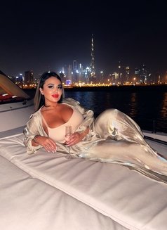 Lady Di - escort in Dubai Photo 15 of 30