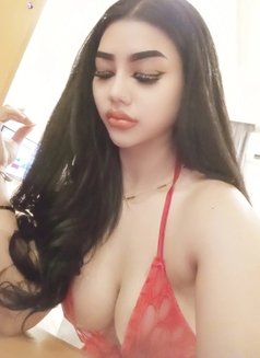 Lady fanly good service - escort in Muscat Photo 1 of 25