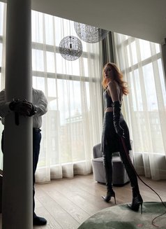 Lady Freya - dominatrix in Amsterdam Photo 2 of 7