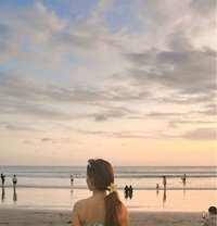 Lady - masseuse in Bali