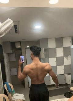 Lady Killer - Male escort in Mumbai Photo 6 of 6