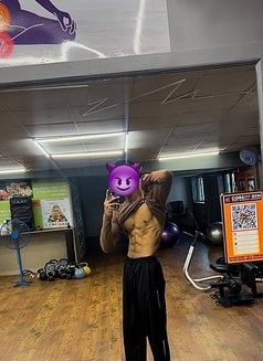 Aakash 8 inch Available for Real or cam - Male escort in Mumbai Photo 1 of 8