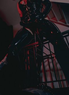 Lady May - dominatrix in Copenhagen Photo 9 of 9