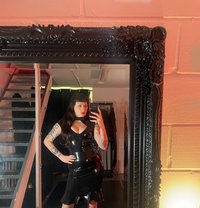 Lady May - dominatrix in Hanoi