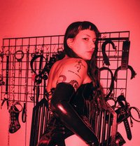 Lady May - dominatrix in Milan