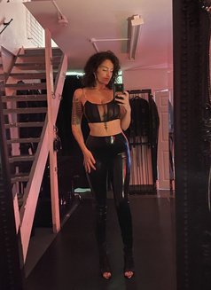 Lady Melissa - Dominadora in Brussels Photo 6 of 9