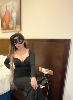 Lady Mistress - puta in Muscat Photo 14 of 23