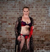 Mistress Lady Pamela - dominatrix in Geneva
