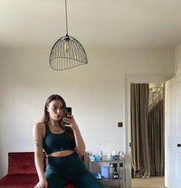 Lady Sloane - dominatrix in Singapore